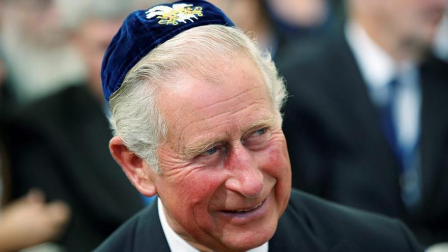 La circuncisión judía de Carlos III, el rey anglicano que admira a Israel