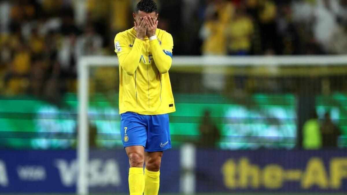 Cristiano Ronaldo, jugador del Al-Nassr y exfutbolista del Real Madrid, llora tras la eliminación de la Champions asiática.