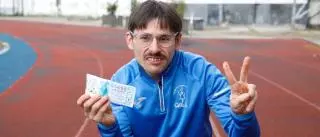 El milagro de un afortunado del club Atletismo de Mieres: "No iba a comprar lotería este año, pero al final una compañera me vendió una que le sobraba"
