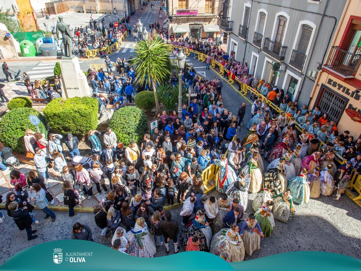 Decenas de falleros en la Crida de Oliva, celebrada hace unos días.