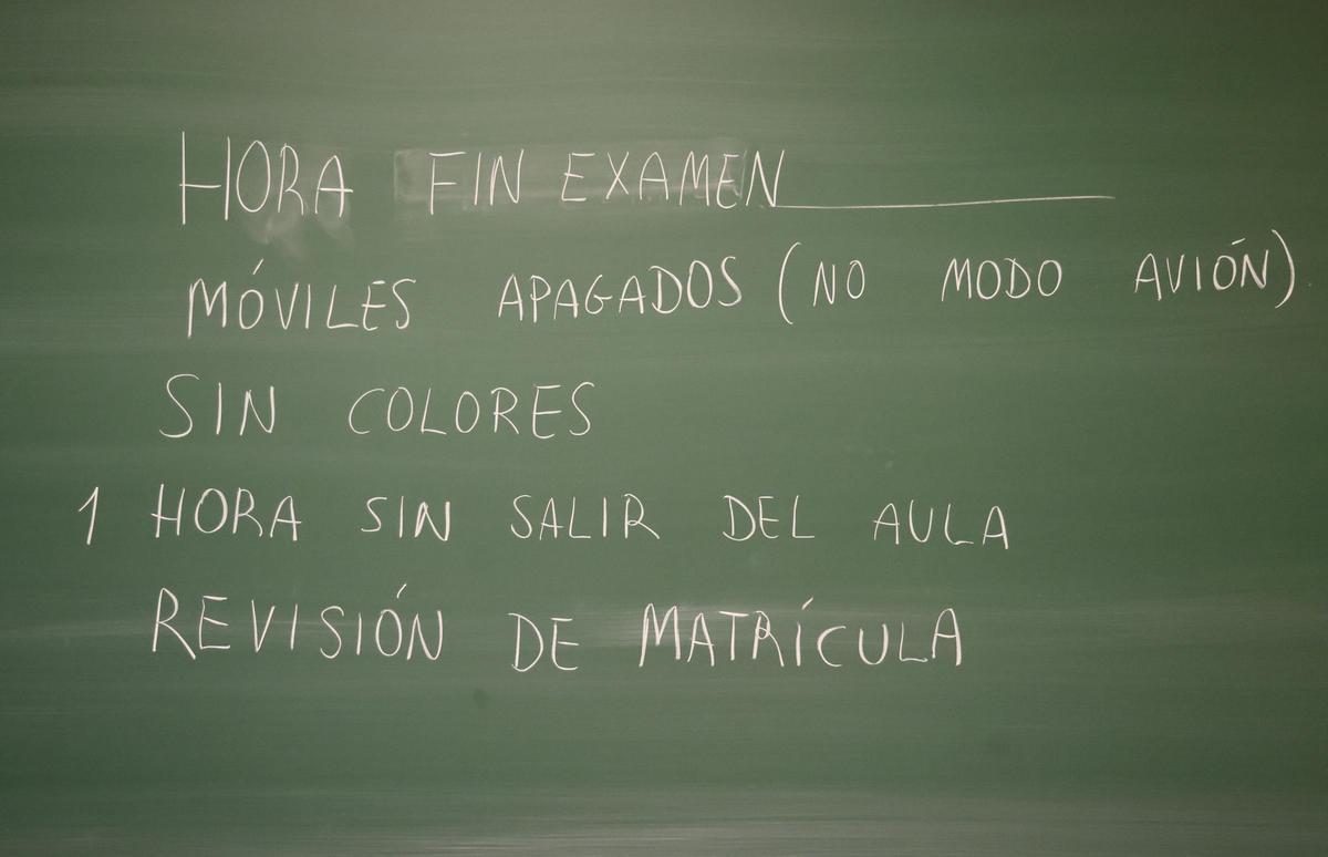 Así está siendo la primera jornada de exámenes PAU en València