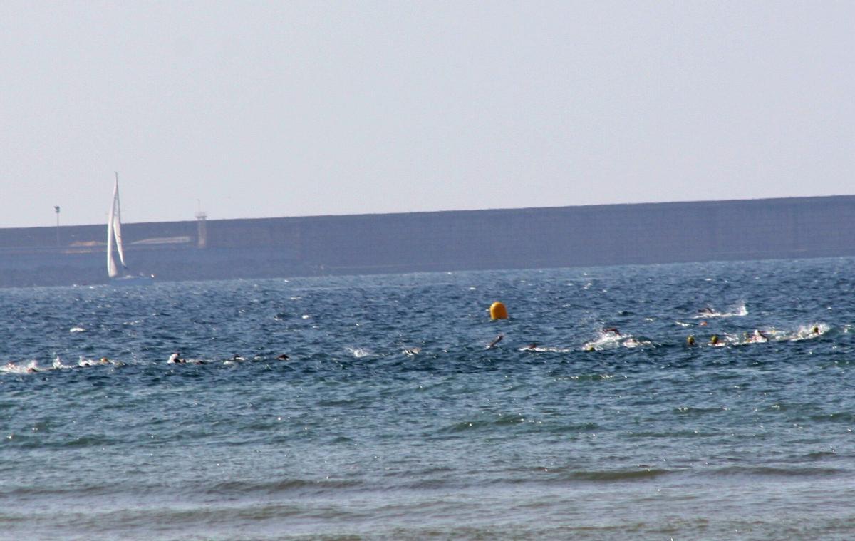 Nadadores, durante una prueba en San Lorenzo.