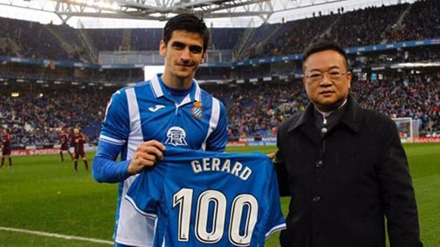 Chen viaja a Barcelona para tratar la venta de Gerard Moreno al Villarreal