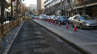 Vecinos de Alcoy protestan por las obras del carril bici en la Alameda