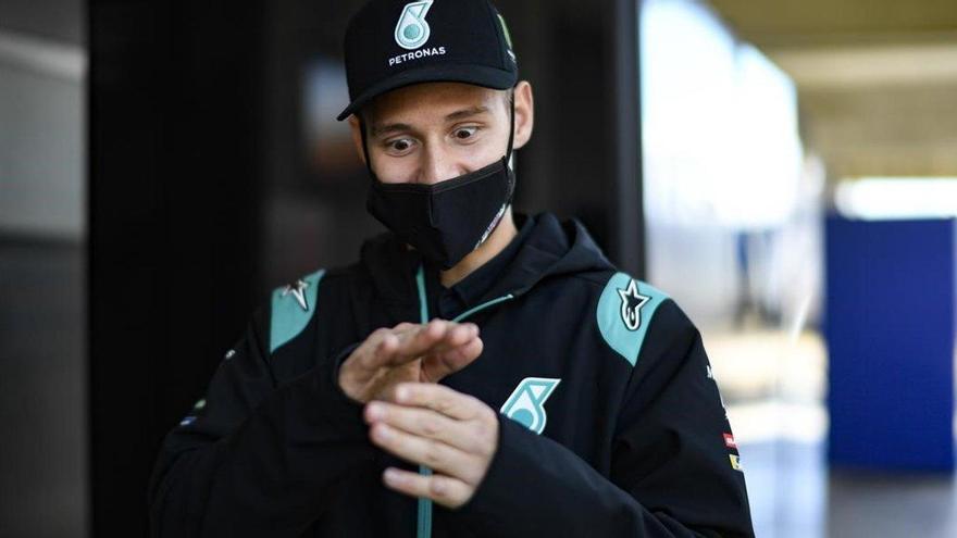 Quartararo, líder de MotoGP, sufre un susto mayúsculo en Aragón