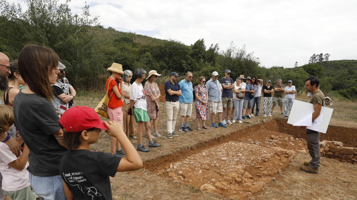 Los hallazgos romanos en La Estaca dejan "con ganas de más": así son las visitas guiadas que acoge el yacimiento, en imágenes