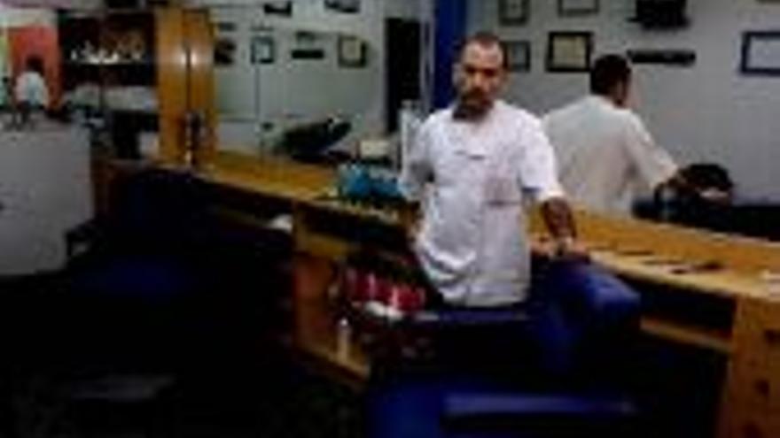 Apertura de José Alcaide Peluquero´s