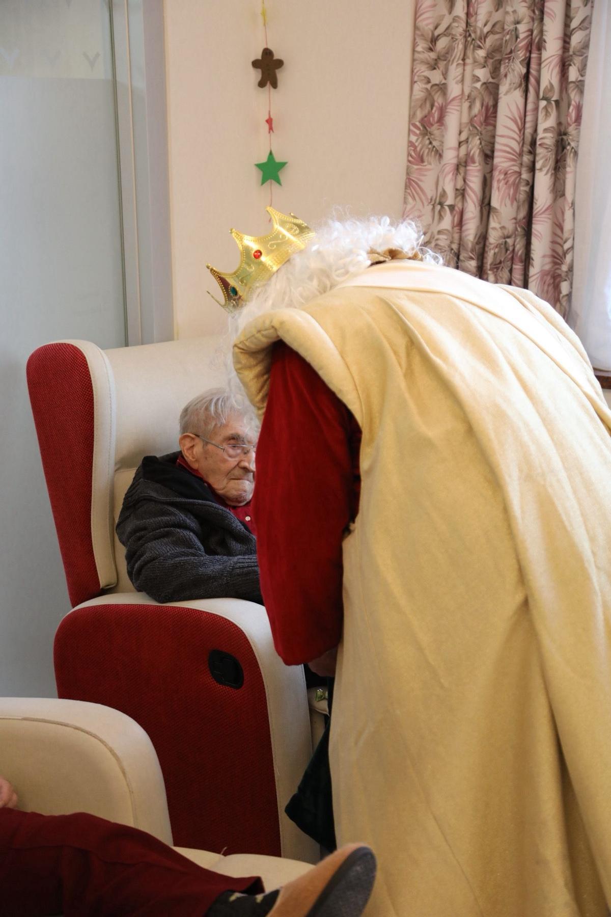 Fotogalería | Visita de los Reyes Magos al Hospital Virgen Macarena