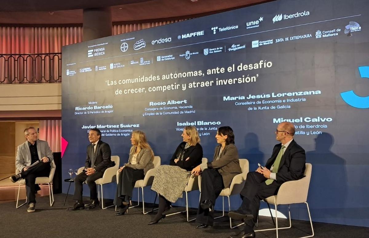 Mesa redonda sobre la atracción de empresas a las comunidades en el foro España 360.