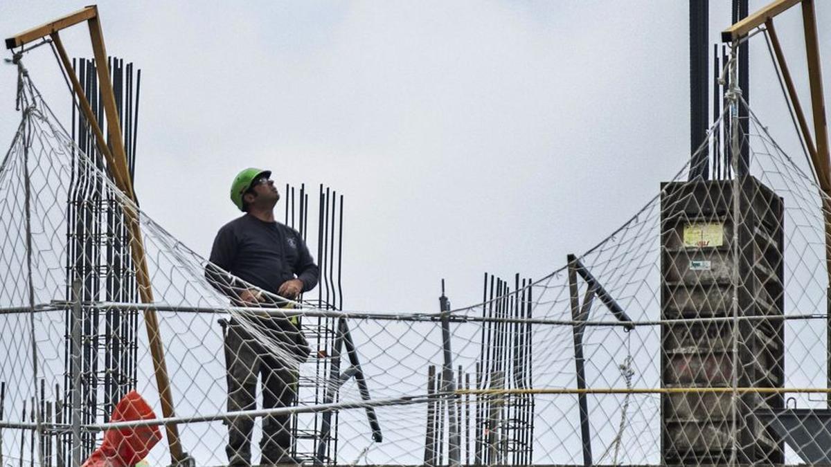 Sin obreros en la construcción