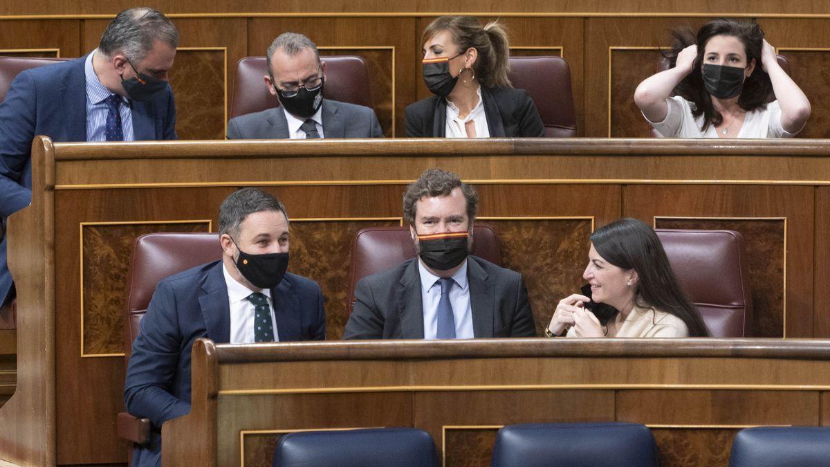 Vox es descompon i dona el cop de porta a Macarena Olona: «Aquest és el final del camí»