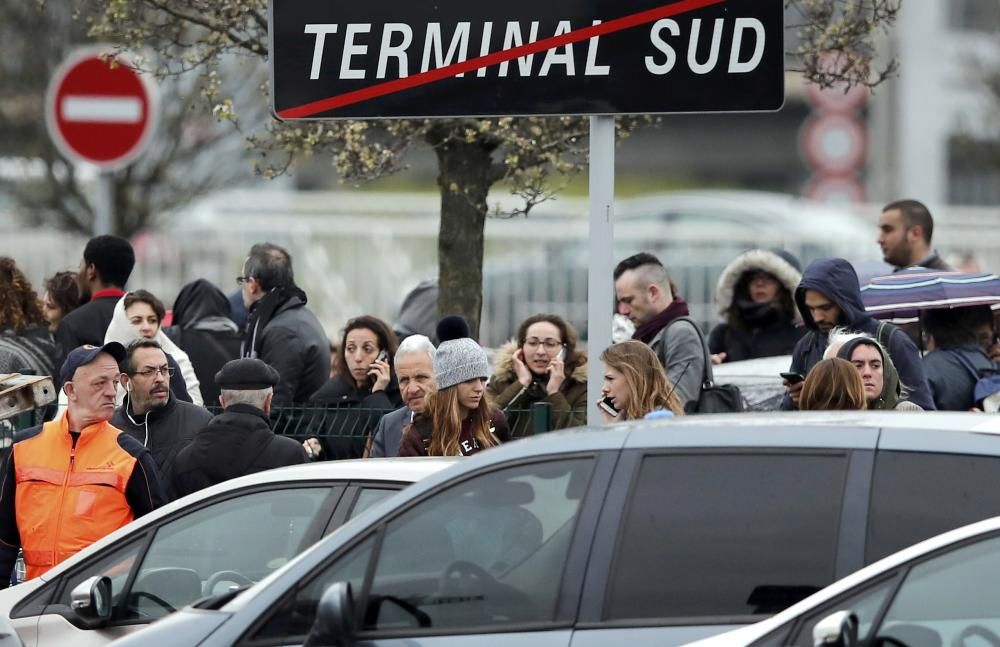 Operación policial en el aeropuerto parisino de Or