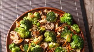 Recetas para adelgazar: ensalada césar de brócoli
