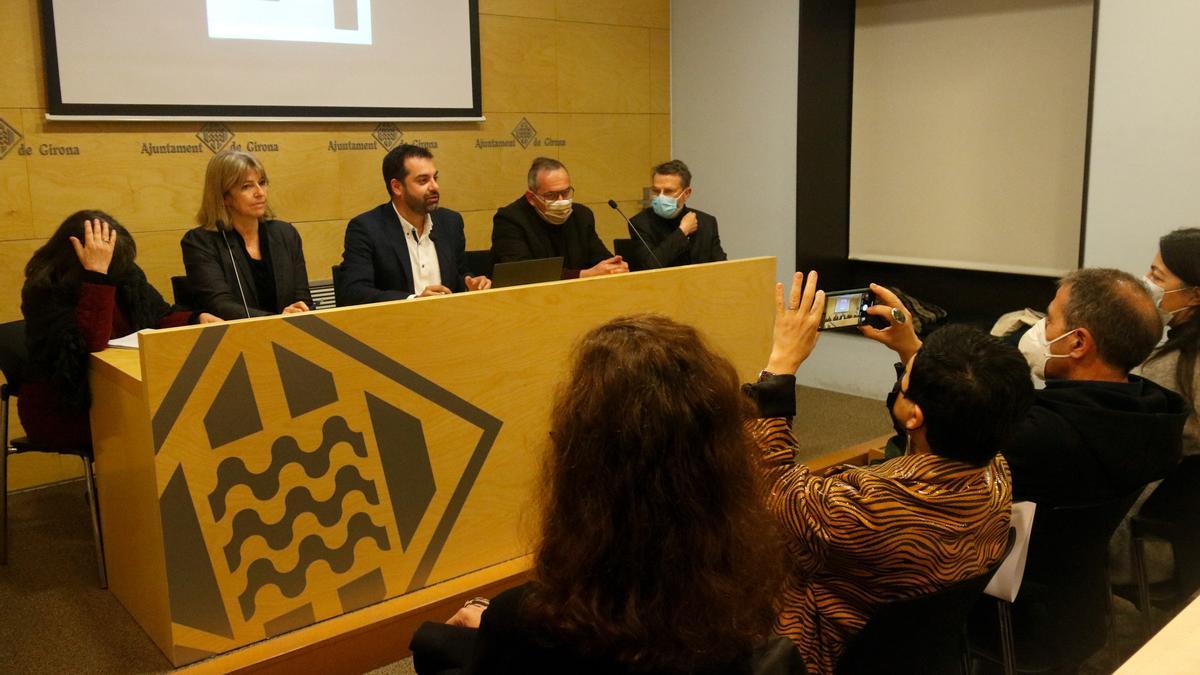 La presentació del cicle d&#039;exposicions d&#039;art contemporani, al març.