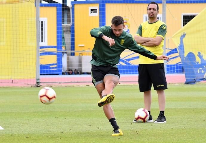 10/05/2019 HORNILLO. TELDE.  Entrenamiento UD Las Palmas. Fotógrafa: YAIZA SOCORRO.  | 10/05/2019 | Fotógrafo: Yaiza Socorro