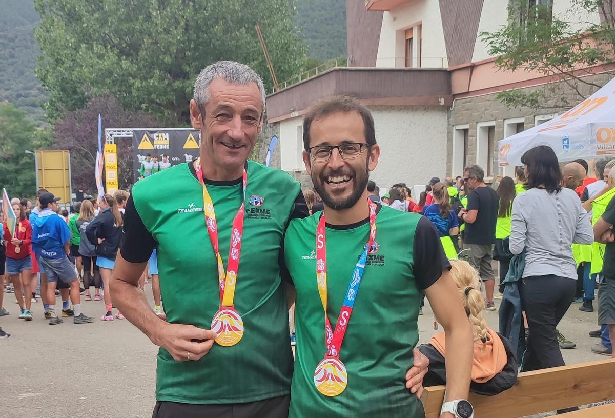 Felipe Neila y Daniel Remón, con sus medallas.
