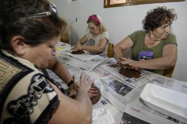 TALLERES DE CERAMICA Y BAILE POR EL DIA DE ...