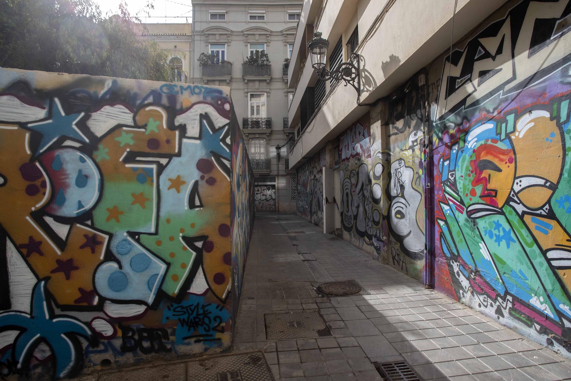 La València insólita en sus callejones sin salida.