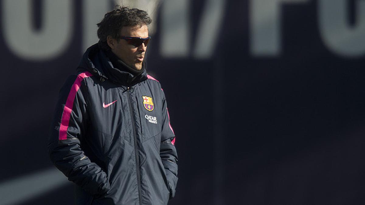 Luis Enrique, durante el entrenamiento de este sábado en la ciudad deportiva Joan Gamper