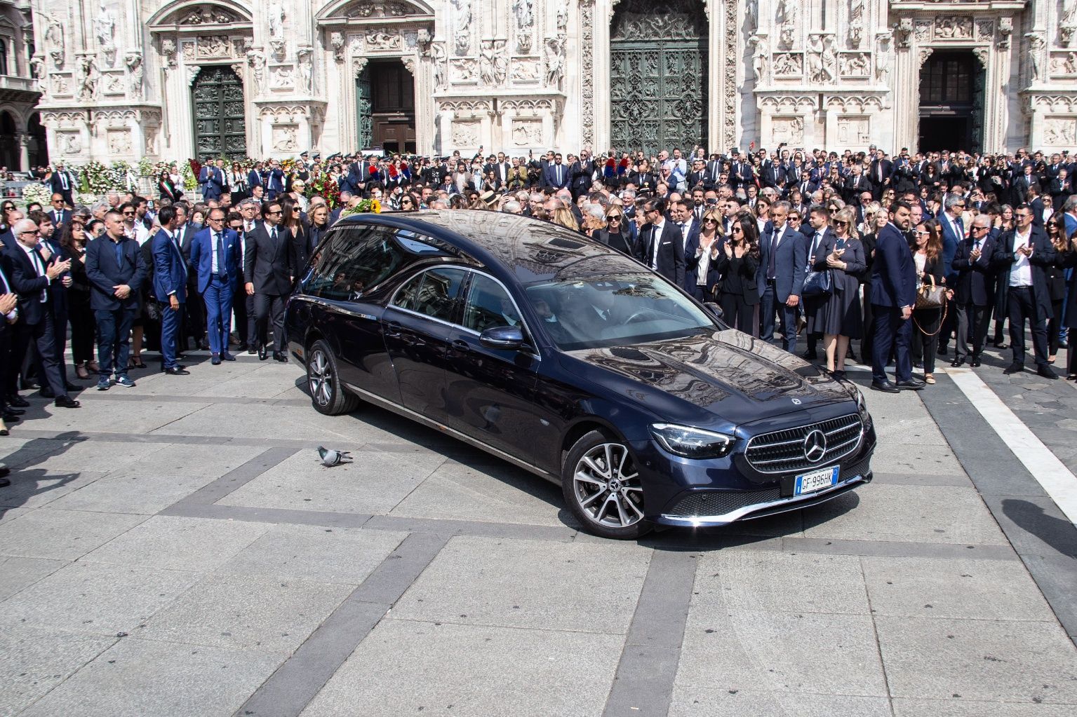 Itàlia homenatja Berlusconi amb un simbòlic funeral d'Estat que congrega a milers de persones