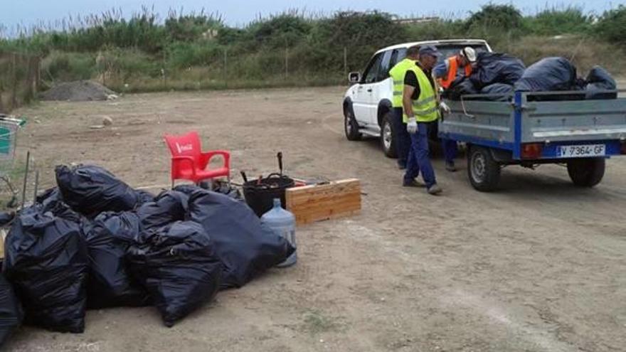 Cullera refuerza la limpieza tras el Medusa