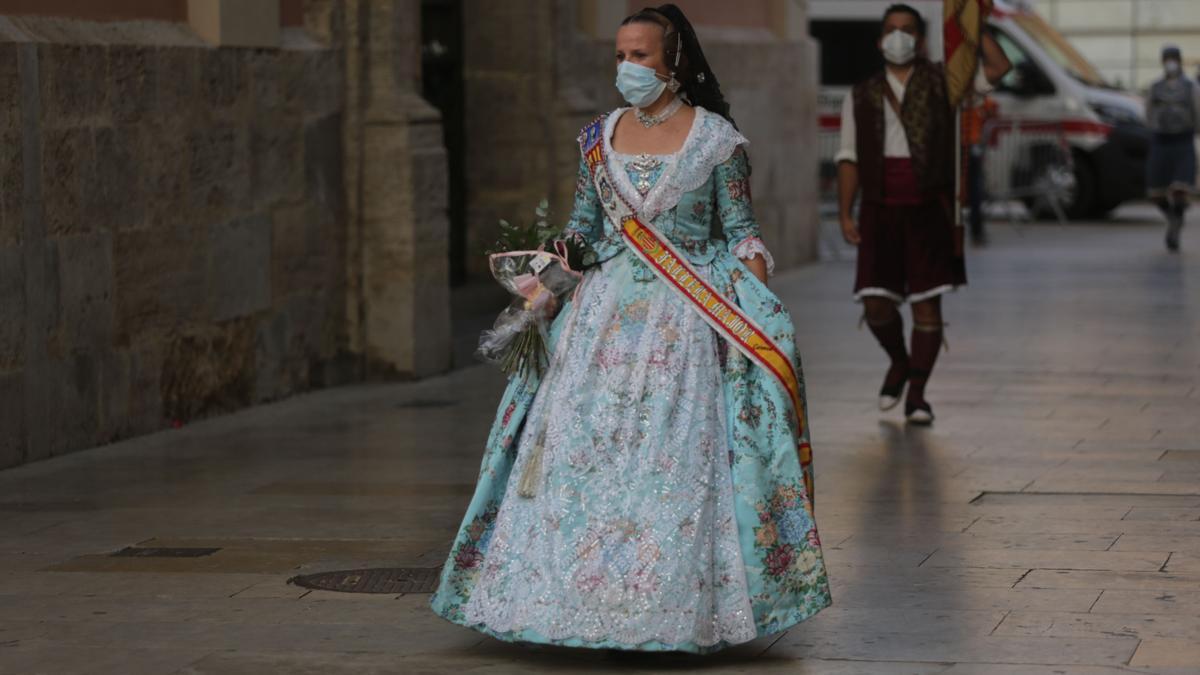 Búscate en el segundo día de Ofrenda por la calle de la Mar (entre las 19.00 y las 20.00 horas)