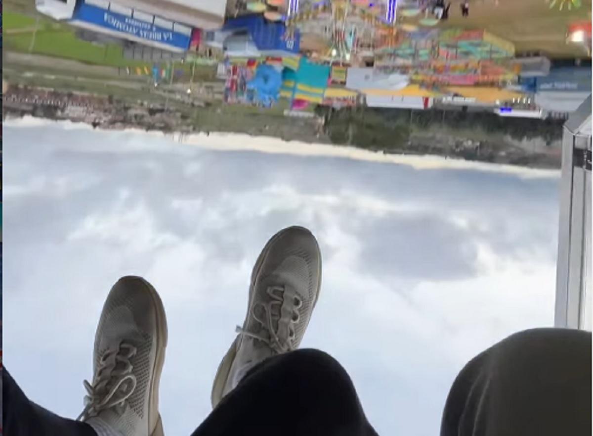Vista desde el cielo de la atracción más extrema de los caballitos en Zamora.