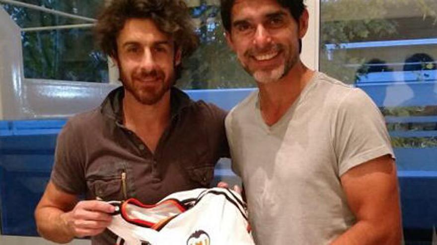 Ayala y Pablo Aimar presumen de título de Liga