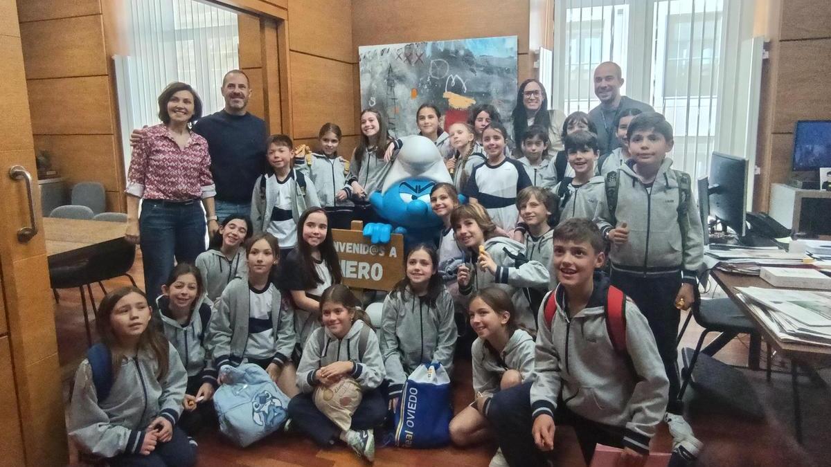 Así fue la visita de los alumnos del Palacio de Granda al Ayuntamiento de Siero
