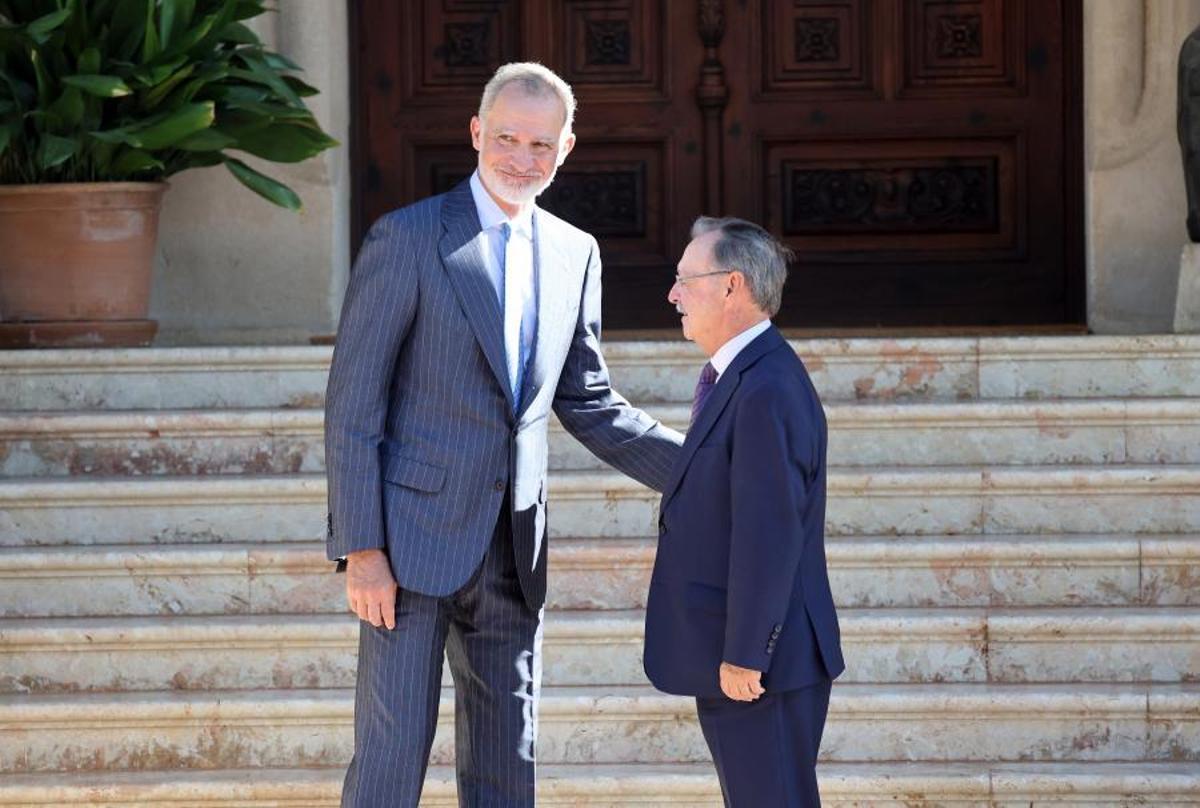El Rey recibe en audiencia a Juan Jesús Vivas Lara, presidente de la Ciudad Autónoma de Ceuta El Rey recibe en audiencia a Juan Jesús Vivas Lara, presidente de la Ciudad Autónoma de Ceuta