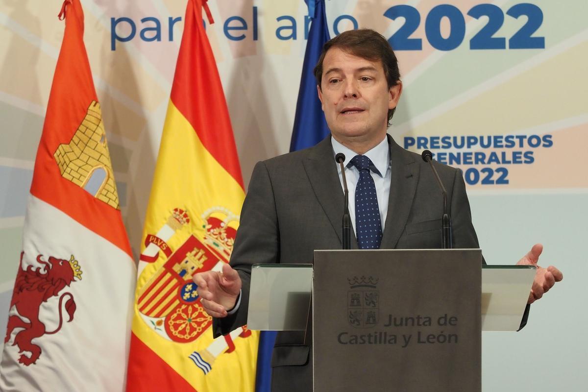 El presidente de la Junta de Castilla y León, Alfonso Fernández Mañueco, en la presentación del proyecto de Ley de Presupuestos Generales de la comunidad.