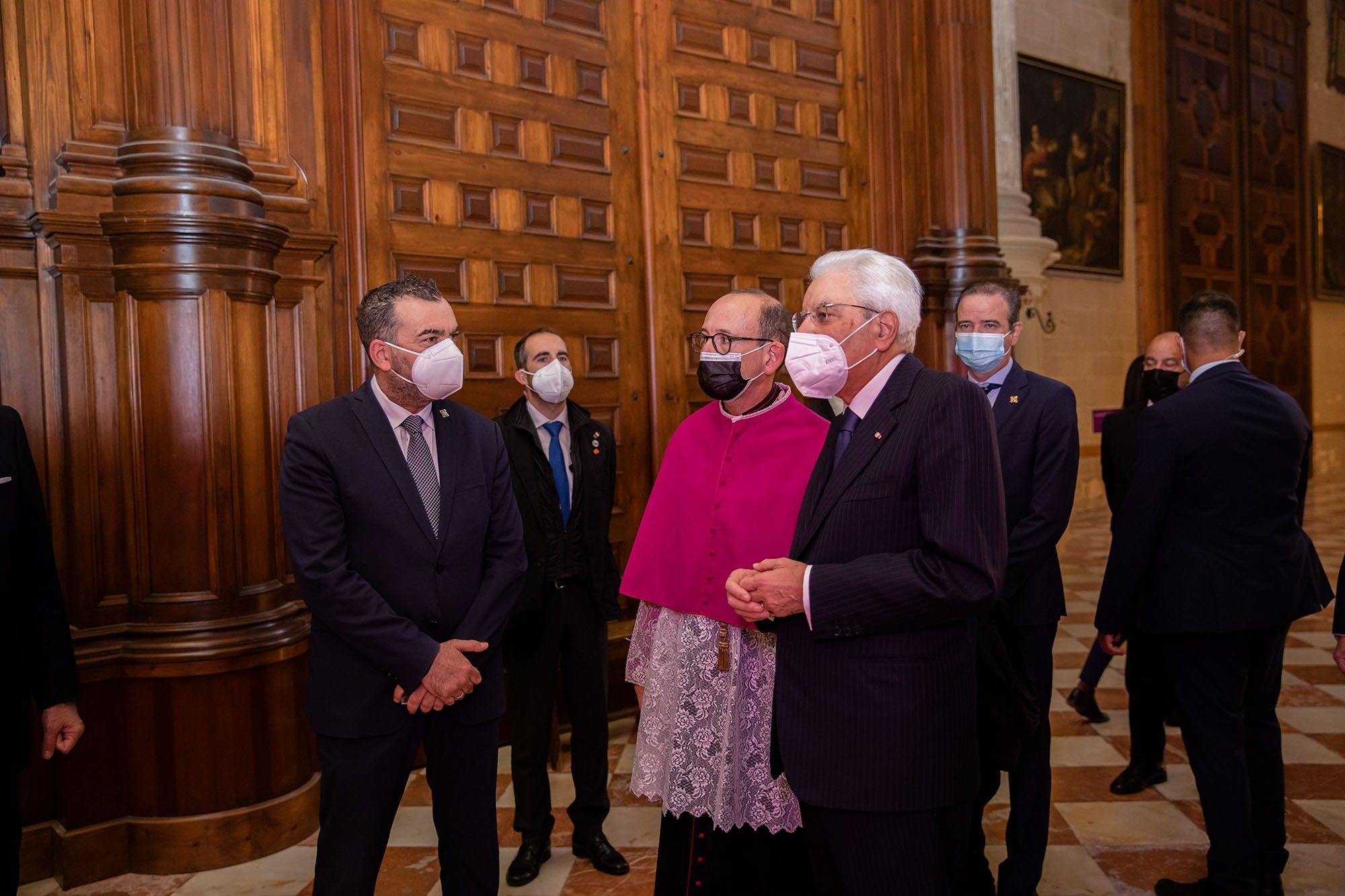 El presidente de Italia, Sergio Mattarella, aprovecha su estancia en Málaga y visita 'El Verbo Encarnado'