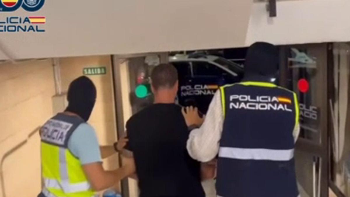 Operativo policial en Santa María del Mar en relación con el homicidio de un joven a puñetazos