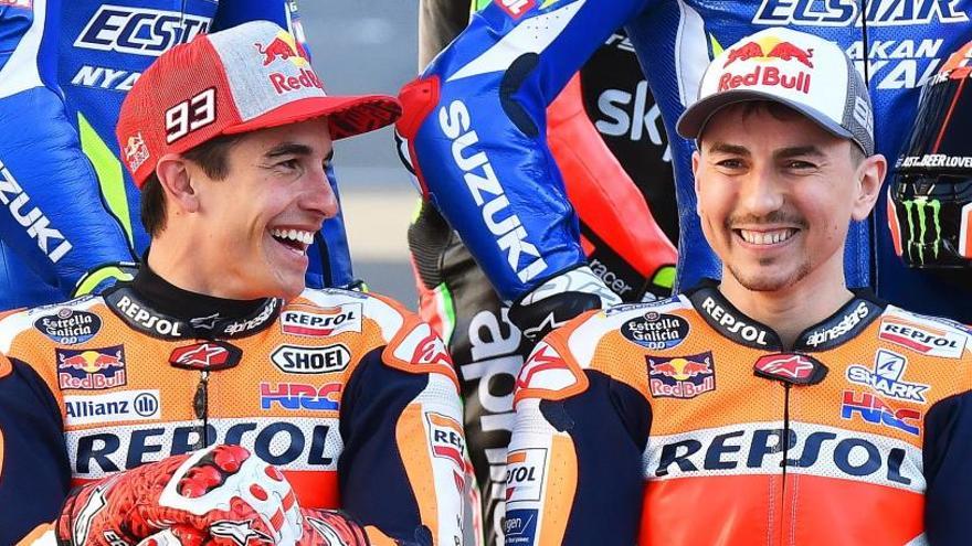 Los pilotos de Repsol Honda, Marc Marquez y Jorge Lorenzo.