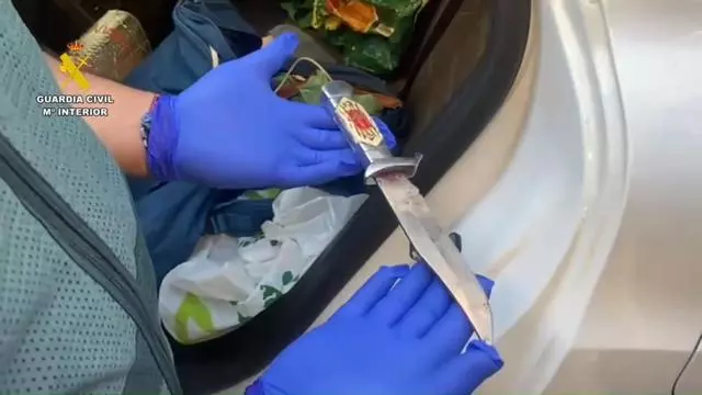 Registro de la Guardia Civil en la vivienda del sospechoso del doble crimen de Mijas