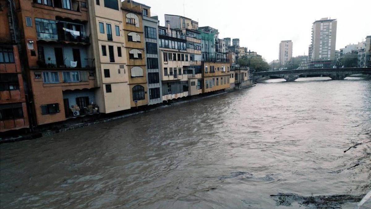 El río Onyar, a su paso por Girona