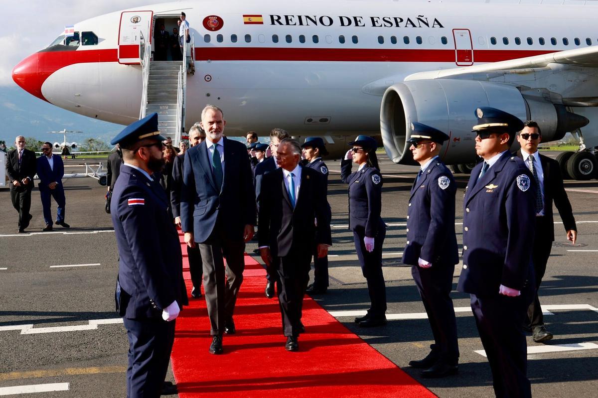 07/05/2026 El Rey Felipe VI a su llegada a Costa Rica para asistir a la toma de posesión de la nueva presidenta, Laura Fernández POLITICA CASA S. M. EL REY