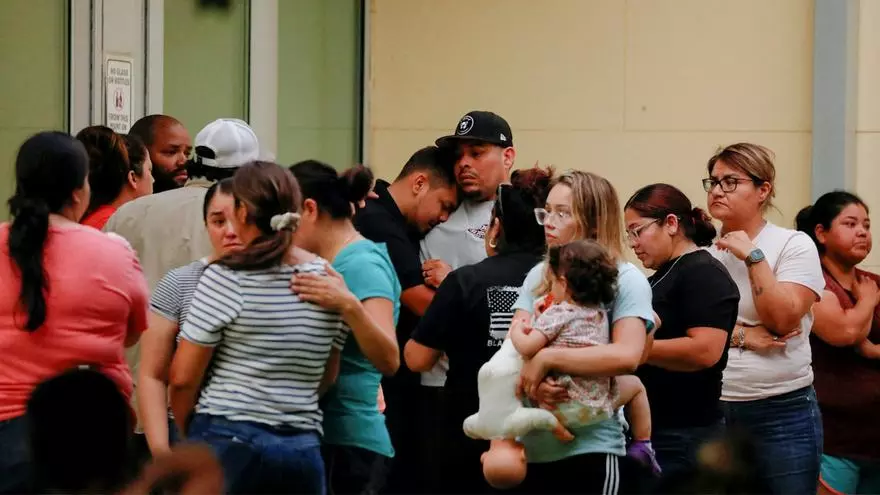 El tiroteo en Texas aviva el debate en torno a las armas en EE.UU: "¿Qué estamos haciendo?"