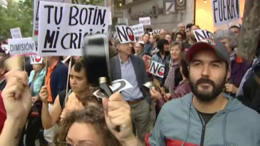 Podemos convoca una cacerolada frente a la sede del PP para pedir su disolución