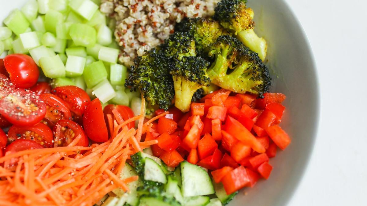 Ingredientes para una ensalada.