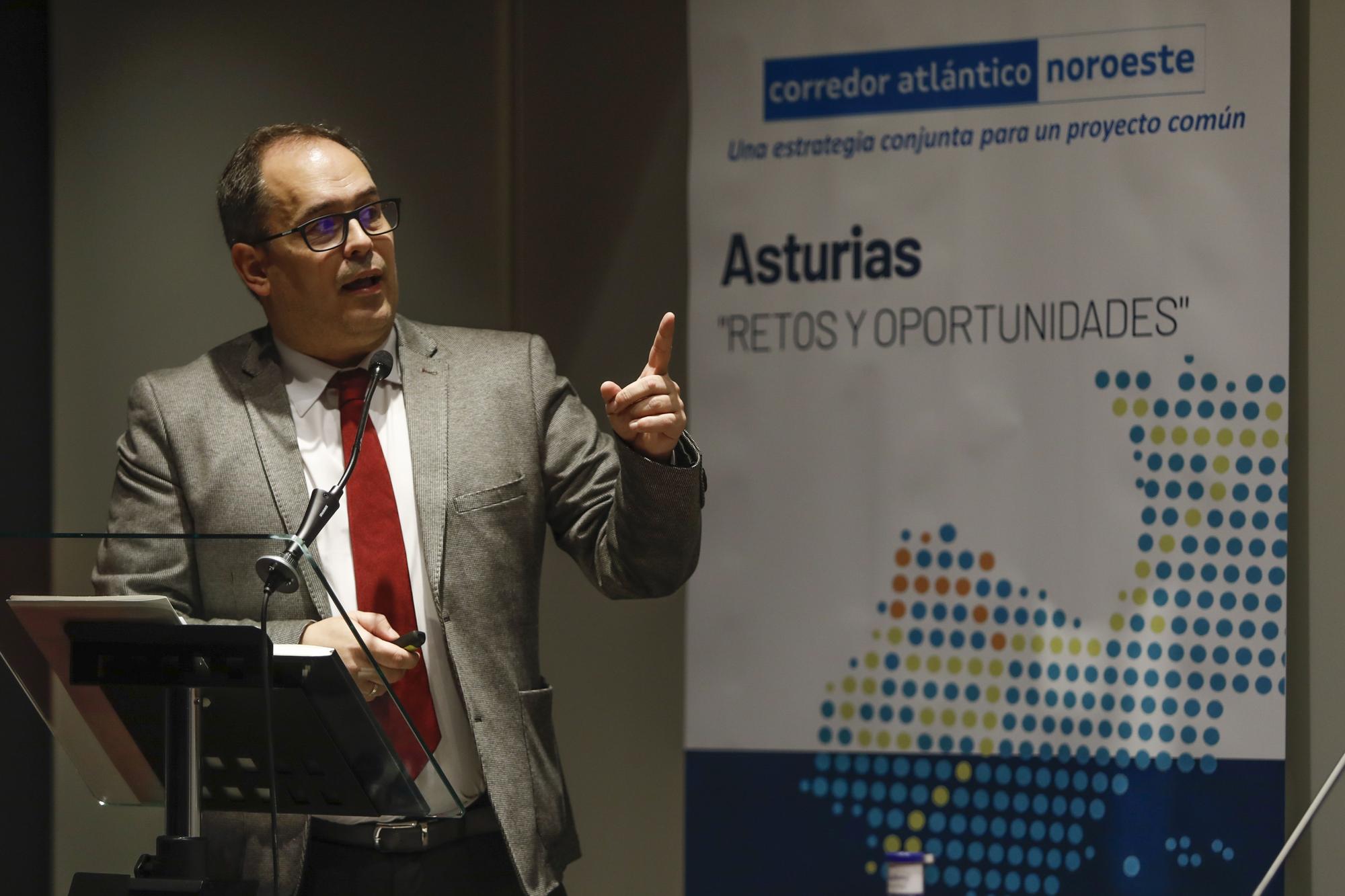 Jornada sobre el Corredor Atlántico celebrada en el Club Prensa Asturiana