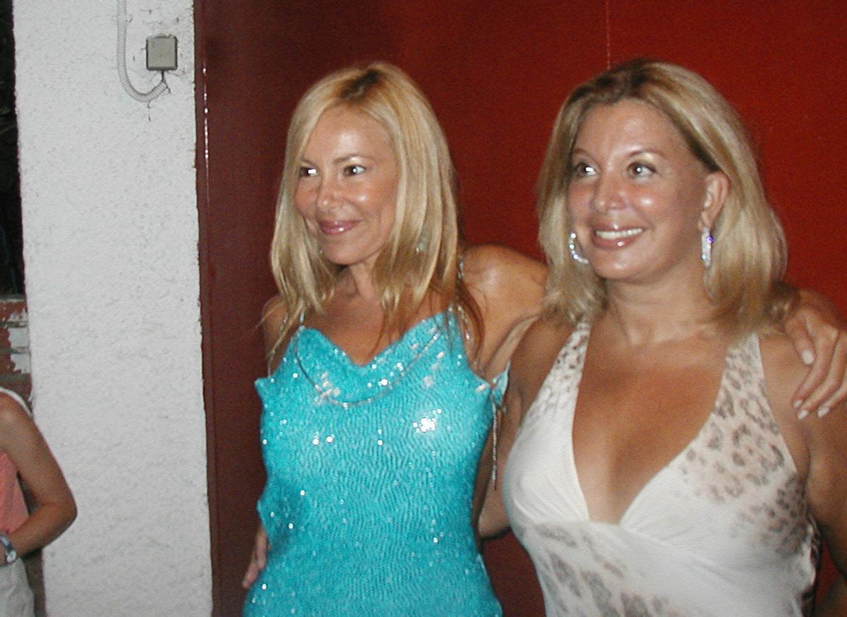 MARBELLA 22/08/02. Ana Obregón. Olivia Valere. Famosos. Concierto Julio Iglesias