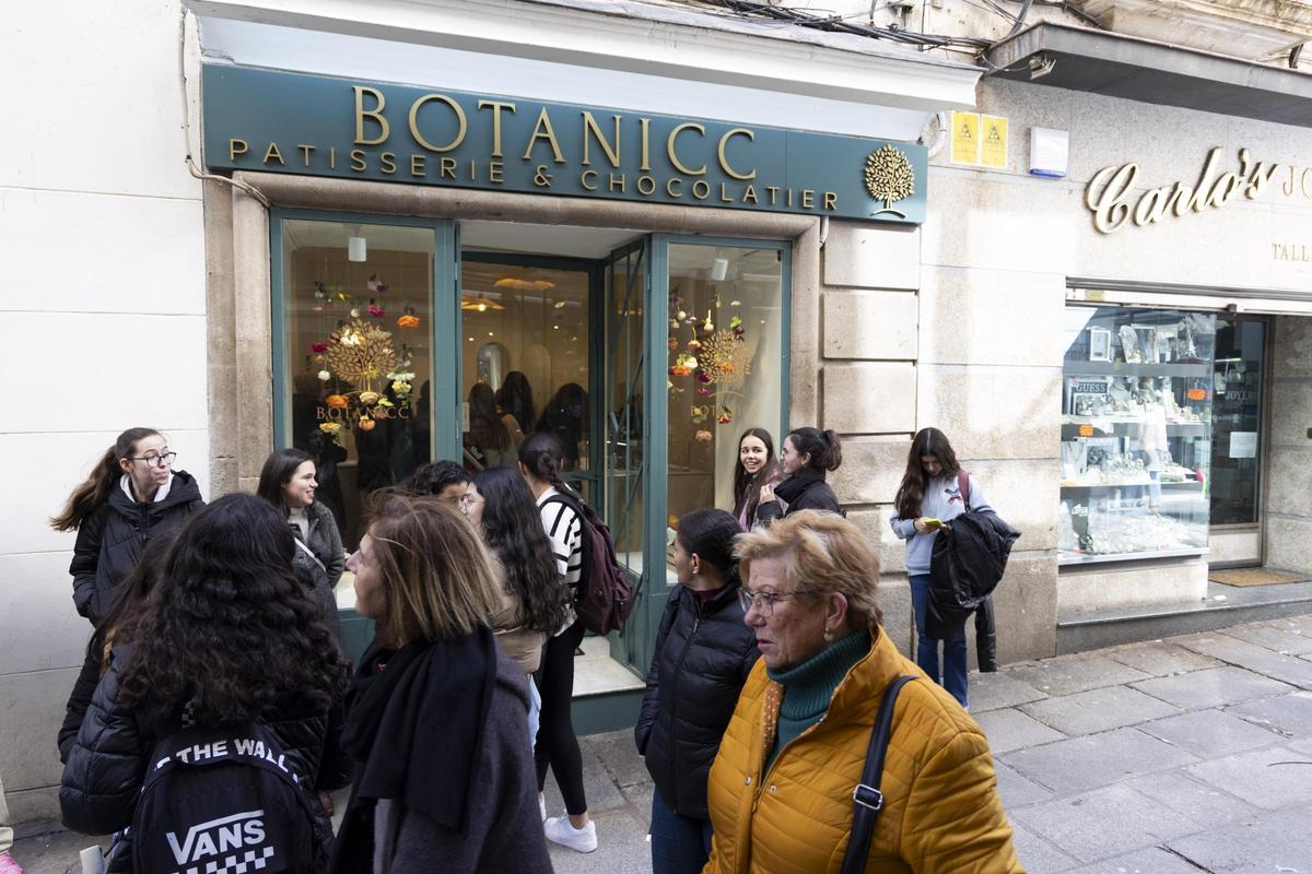 Así se encuentra la calle Pintores actualmente