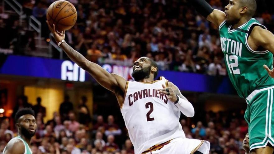 Kyrie Irving acerca la final a los Cavaliers con 42 puntos