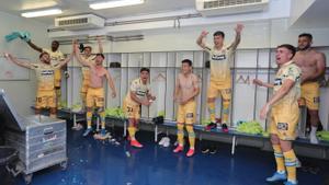 Los jugadores del Espanyol celebran el retorno a Primera.