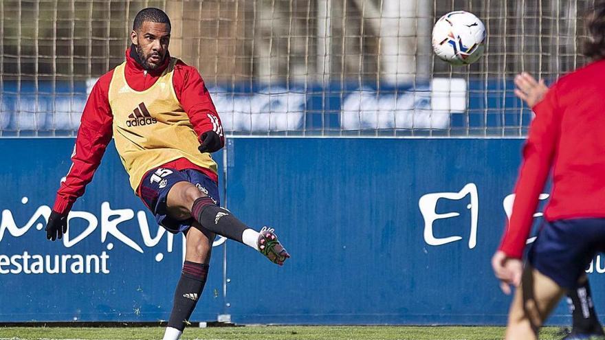 Jonás Ramalho, en un entrenament amb l&#039;Osasuna