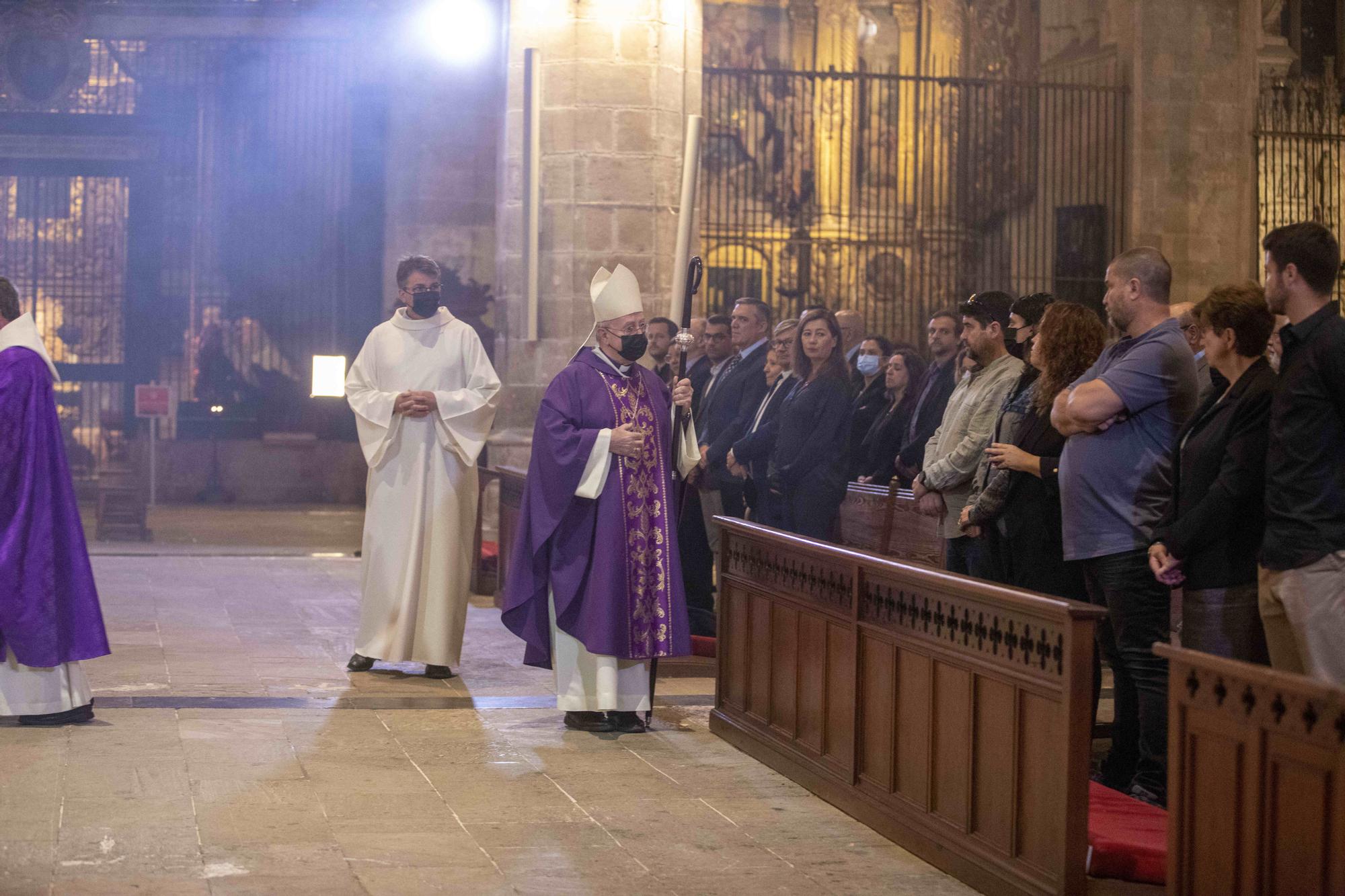 Funeral en la Catedral por el historiador y monje mallorquín Josep Massot i Muntaner