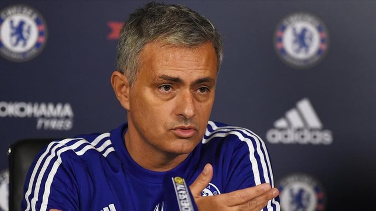 El técnico del Chelsea José Mourinho en la rueda de prensa previa al encuentro ante el Norwich