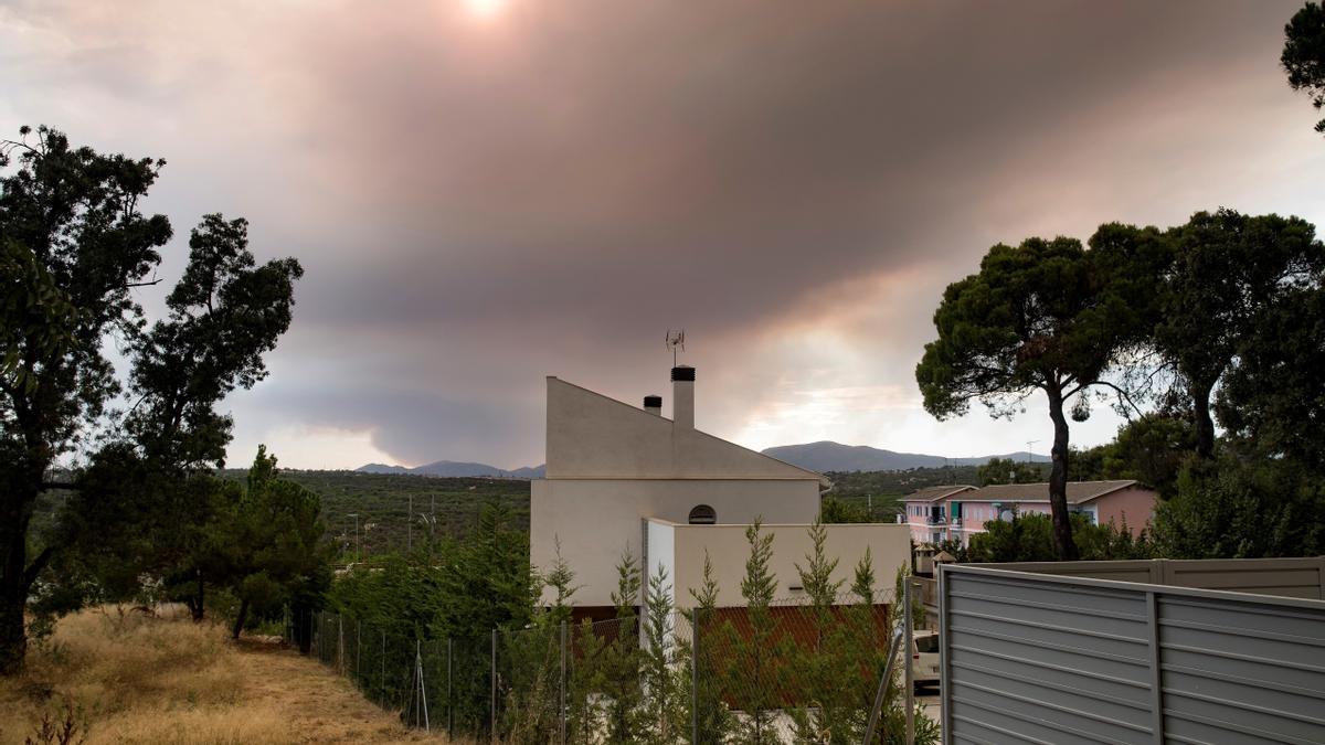 El incendio en Batres (Madrid) se encuentra perimetrado, pero todavía no está controlado