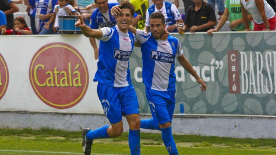 El Alcoyano sufre ante el Llosetense para «estrenarse» en El Collao